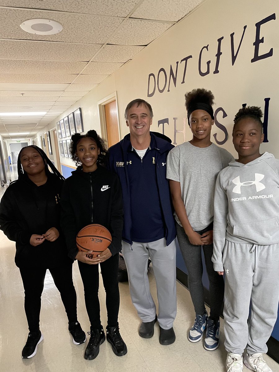 shenell gross tweet media