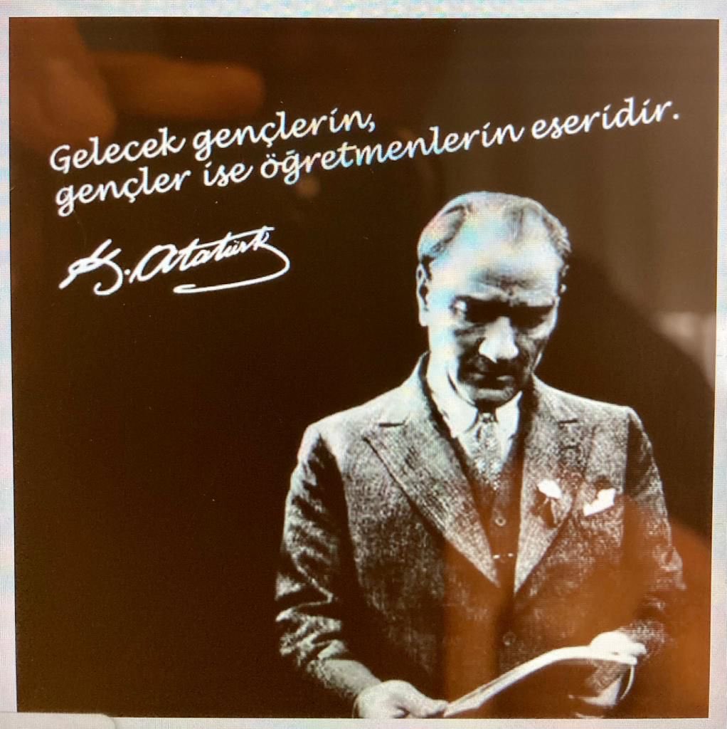 Başta başöğretmen 🇹🇷Atamız Gazi Mustafa Kemal Atatürk olmak üzere değerli tüm öğretmenlerimizin bu gününü kutlarız. Hepinize minnettarız.

#ÖğretmenlerGününüzKutluOlsun