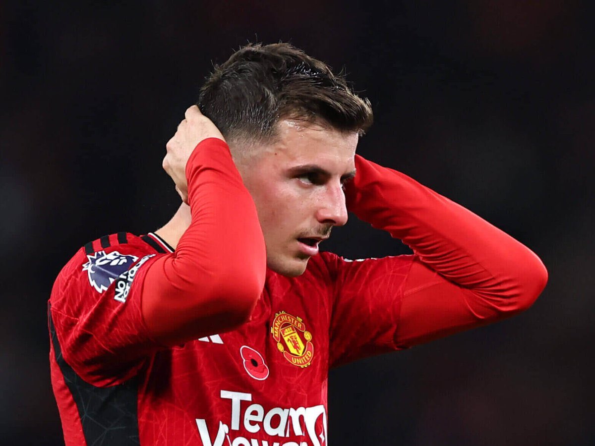 UtdDistrict on X: "️ | Erik ten Hag confirms that Mason Mount has picked up an injury: “Mason picked up an issue so we have to assess if he's available for the