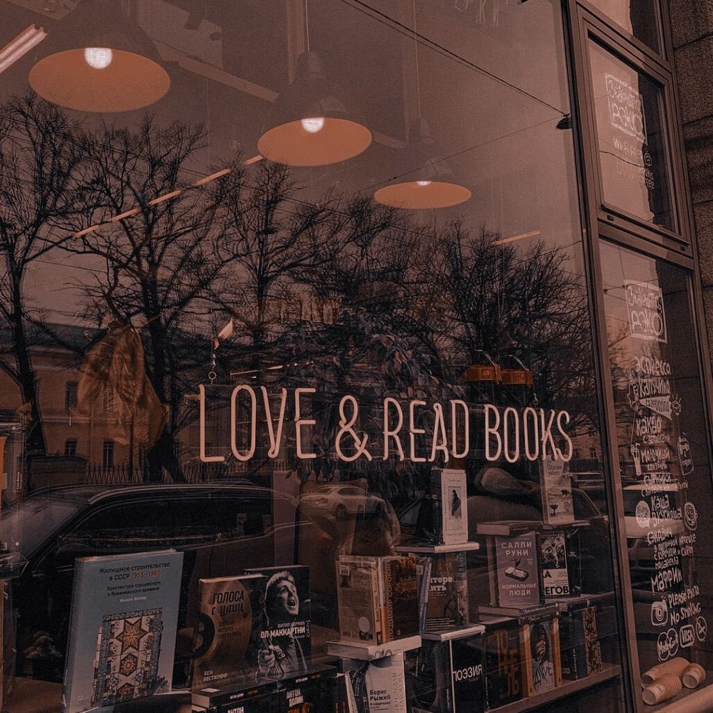 poeticalphotos's tweet photo. bookshops https://t.co/U482FiKZpv