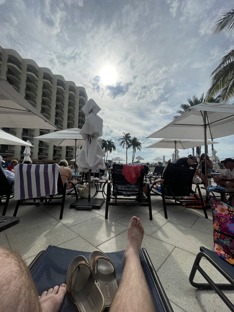 aaronb88's tweet image. Yeah, ready to relax! 24 hours of pure bliss at @HiltonHotels thanks to our #DiamondStatus with @HiltonHonors ! We LOVE the perks of our Amex.