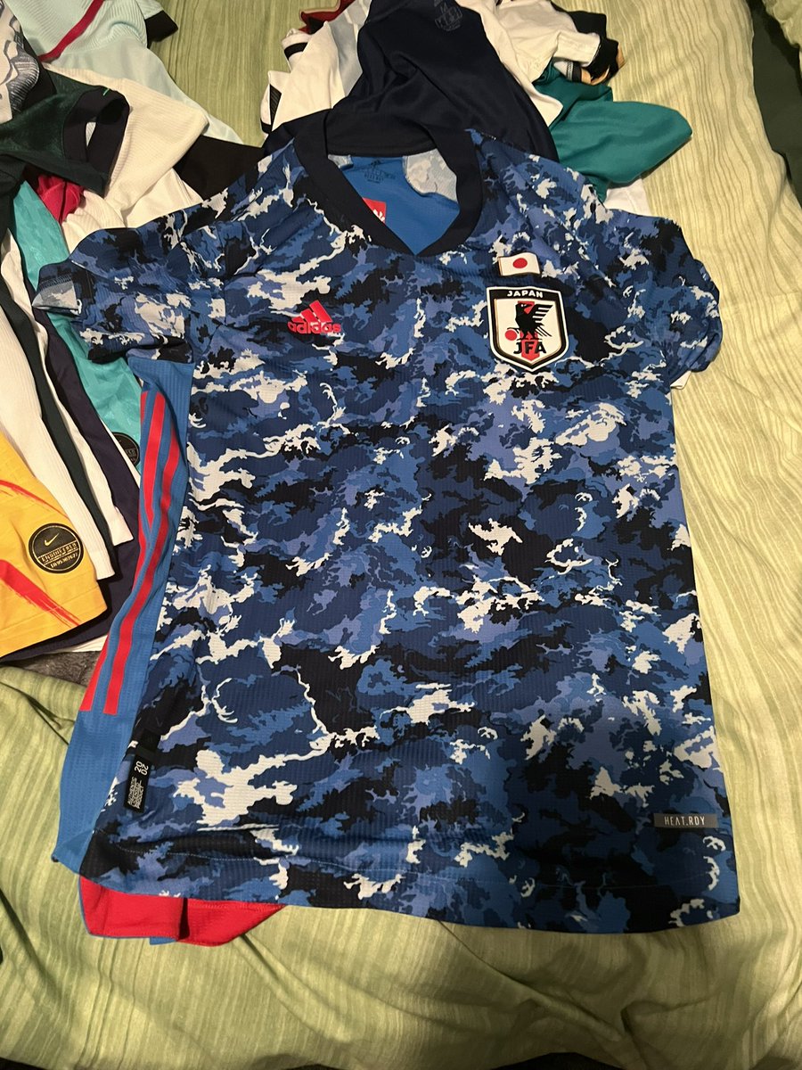 reece_mcmc's tweet photo. @_FullKitWankers Japan Home 
2020 
Authentic/Heat.rdy 
Large 
Great condition (worn)
£40 open to offers https://t.co/7vyKVm60pw