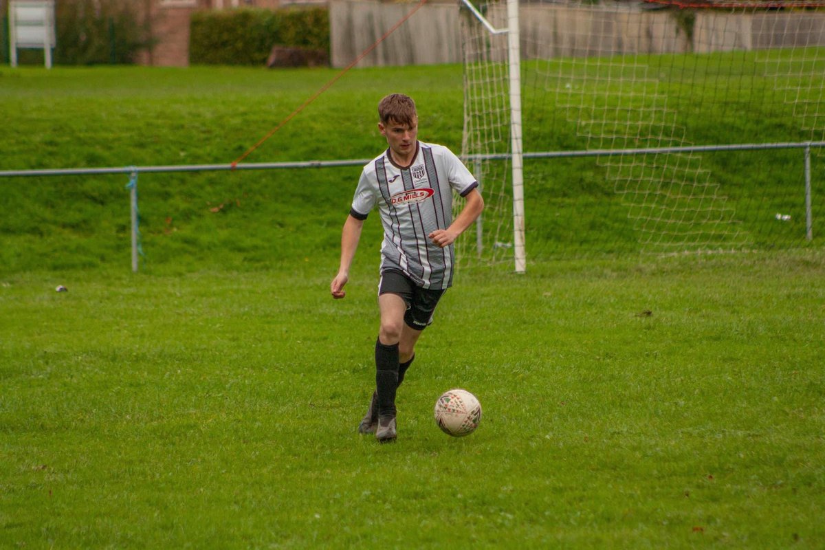 Tomorrow afternoon, Carno awaits.

⚽️ MMP Central Wales League North
🆚 <a href="/FCCarno/">Carno FC</a> 
🏟️ Ty Brith Field
🗓️ 25/11/23
⏰ 14:00

#UpTheTown!⚫️⚪️

📸 Kyran Dockerty