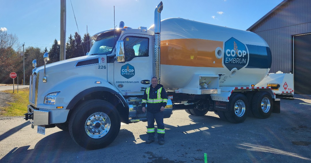 CoopEmbrun's tweet photo. Nouvelle excitante! Notre nouveau camion de propane prend la route pour des livraisons dans l'est de l'Ontario !π₯
-
Exciting news! Our new propane truck is hitting the road for deliveries across Eastern Ontario! π₯
#PropaneDelivery #EasternOntario #EstOntario #LivraisonPropane https://t.co/oKbRlXnxpV