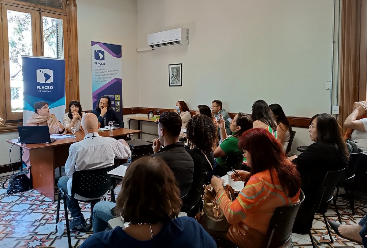 FLACSO Uruguay 🇺🇾 (@flacsouruguay) on Twitter photo 🇧🇷 Desde el jueves nos visita una delegación del Programa de Alto Liderazgo en Educación de <a href="/flacsobrasil/">Flacso Brasil</a> que finaliza su formación con una actividad de inmersión en el sistema educativo uruguayo, a cargo del equipo coordinador de la Maestría en EduTIC de Flacso Uruguay. 🇧🇷 Desde el jueves nos visita una delegación del Programa de Alto Liderazgo en Educación de <a href="/flacsobrasil/">Flacso Brasil</a> que finaliza su formación con una actividad de inmersión en el sistema educativo uruguayo, a cargo del equipo coordinador de la Maestría en EduTIC de Flacso Uruguay.
