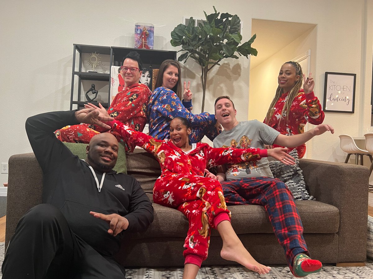 Twas the night before @MariahCarey ‘s Merry Christmas One and All , and all through the Denver “crib” not a creature was stirring, but the lambs were up reading Mariah’s Christmas books!! @D_E_E_DEE @ant1171984 @toehlertliveco1 @kelleysphere