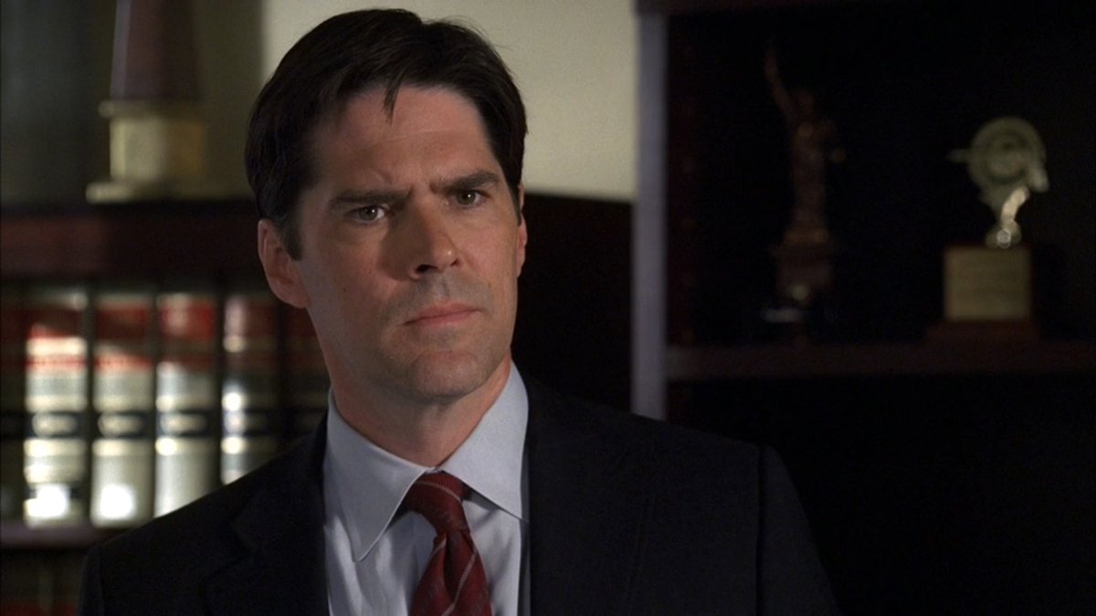 aaron hotchner in 2x20 “honor among thieves”