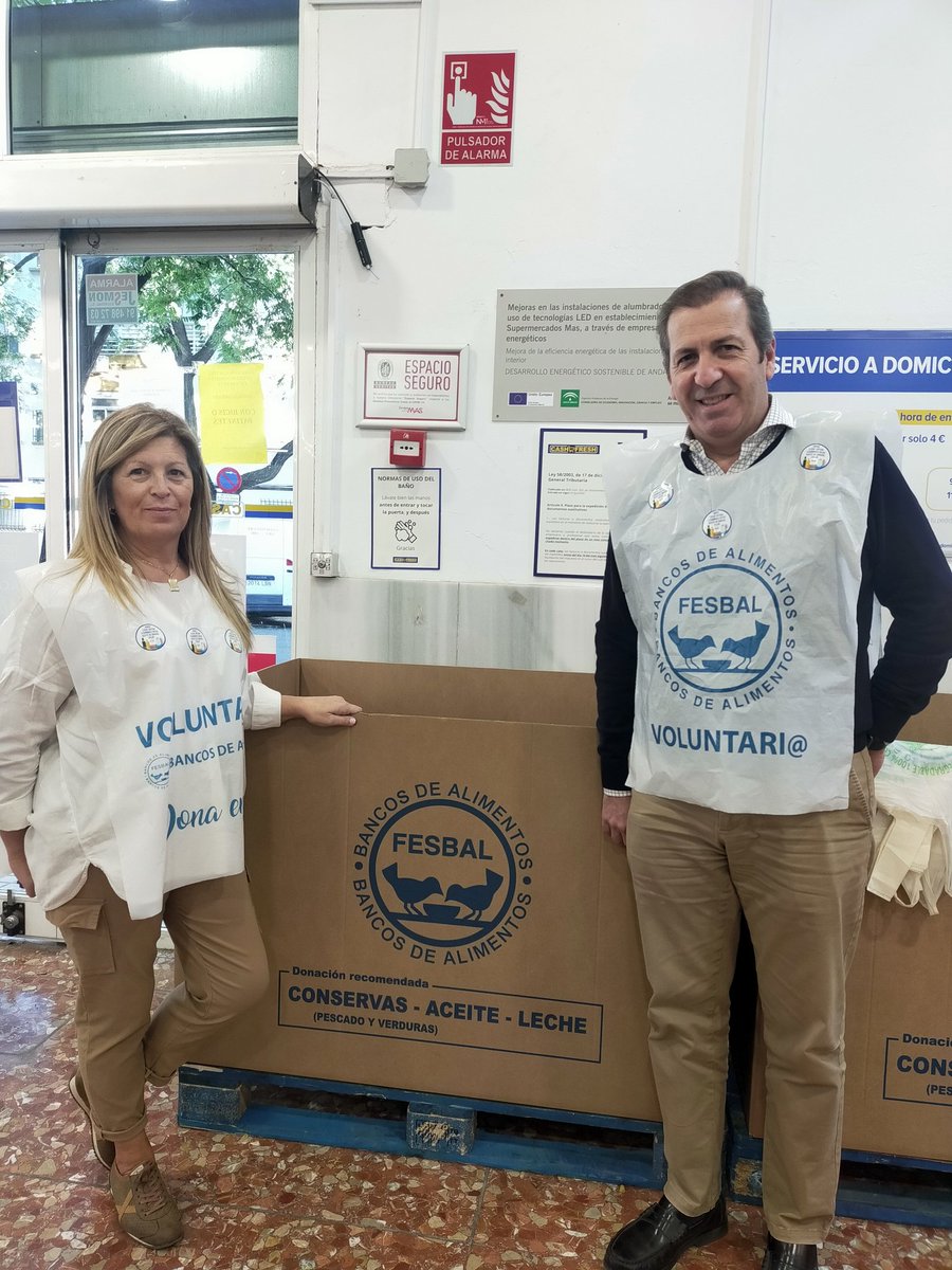 lolalmancilla's tweet photo. Este fin de semana es la gran recogida de alimentos del @B_Alim_Sev. Toda ayuda es bienvenida. Colabora, con muy poco haces mucho. #GranRecogida2023 #Hermadad #alimentaunavidamejor https://t.co/CXuewBISDM