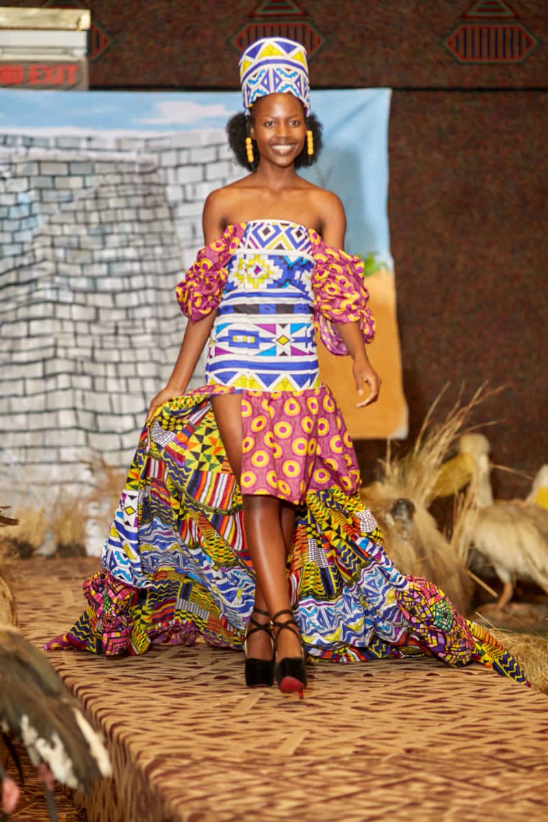 VanieTombe's tweet photo. Miss legacy Zimbabwe evening wear 💜 https://t.co/1PpwOf2fhC