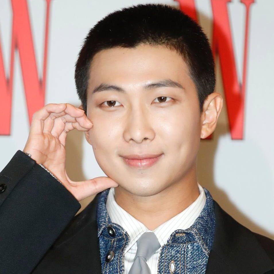 WE LOVE YOU NAMJOON
WE LOVE YOU NAMJOON
NAMJOON SLAY
NAMJOON OUR GREAT LEADER
OUR HANDSOME NAMJOON
OUR FOREVER ARTIST NAMJOON