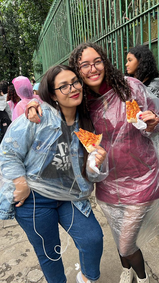 updateswiftbr's tweet photo. @dominosbrasil https://t.co/yVA6Jxz5cv