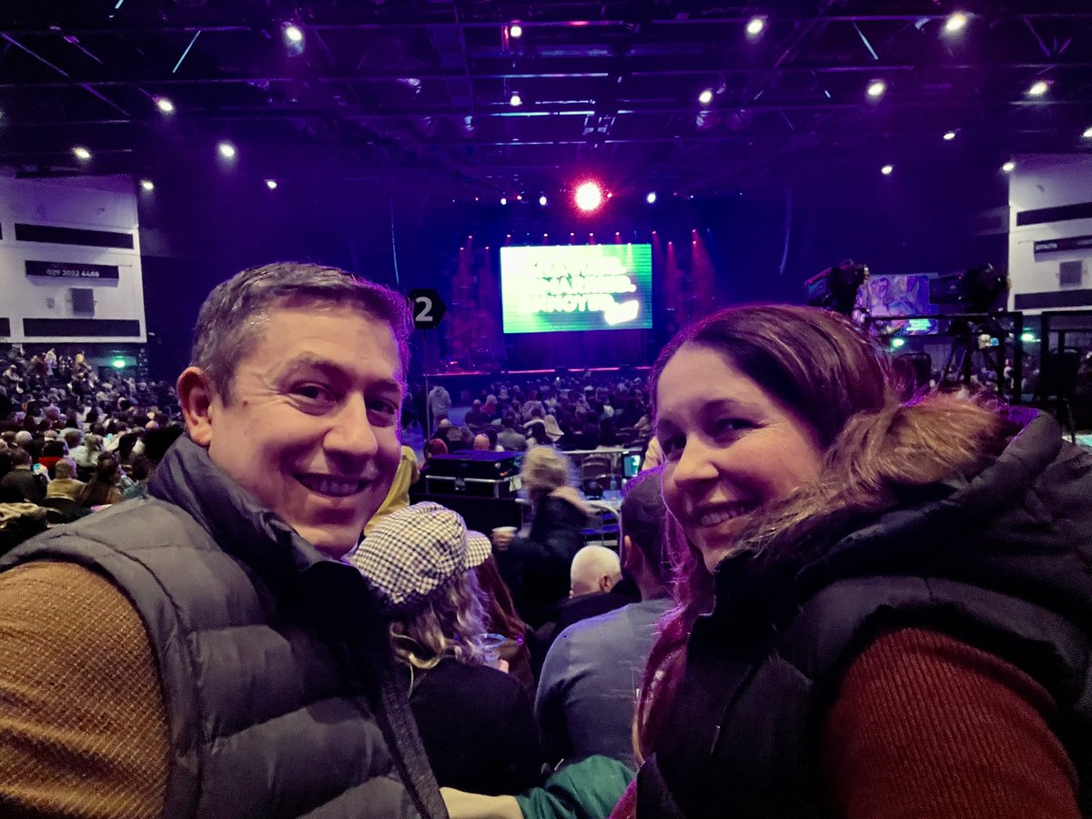 matteyc83's tweet photo. Ready for another night of fun &amp; laughter #smacardiff https://t.co/qaJduDxHI9