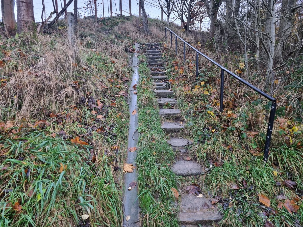 NickGibbons66's tweet photo. @OldhamCouncil @ForHousing https://t.co/lGleBuuZ7N