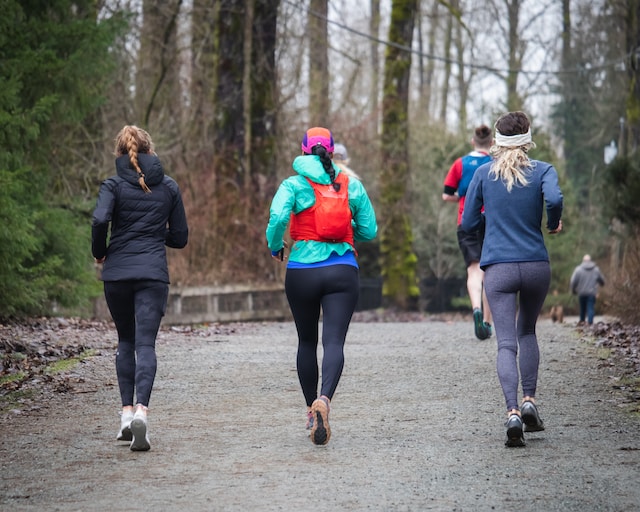 Q:  Tips for winter running

A:  Don’t forget to wear your reflective gear. The days are getting shorter, and it may be dark at your usual running time. Wear a good pair of moisture-wicking socks to prevent your feet from getting too cold. More info at pedorthic.ca