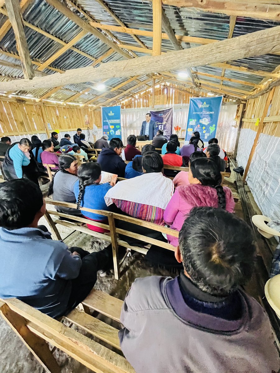 abimaelobando's tweet photo. Continuamos con la #caravana de #fidelidad la cual pasó por los distritos de #Urubamba y #Porcon por miembros ➕ fieles a los #principios de #fidelidad https://t.co/1ND5Iz0jc7