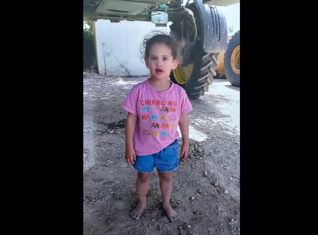 kdbell32's tweet photo. Why were no Americans released? Where is Abigail Edan, a 3-year-old baby girl who is an American citizen!
#NoAmericans #BidenAdministration #Hamashostage https://t.co/wQLjfLxW9L