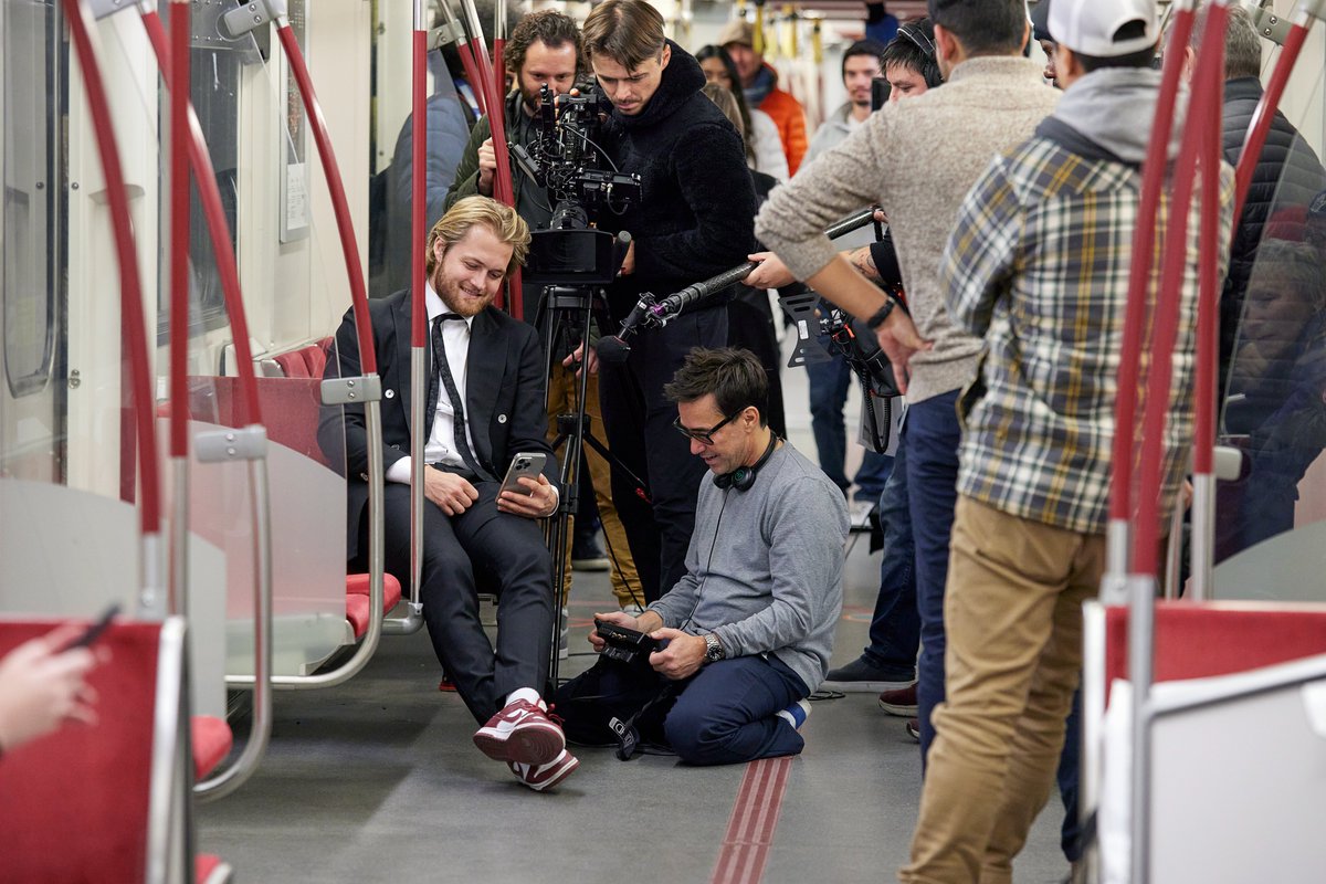 adam_la2karis's tweet photo. A couple behind-the scenes shots of William Nylander in his new TTC commercial with Rogers, which debuts during #Leafs-#Penguins tomorrow during HNIC.

(📸:Robert Caruso, Rogers Communications) https://t.co/CiT6PdPLrU