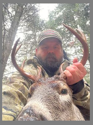 MidsouthShooter's tweet photo. Congrats on your harvest, Michael! Must have been the lucky hat ;)
Did anybody else tag a deer over holiday? #deerseason #hunter #8pointbuck https://t.co/VE1TfHi6x4