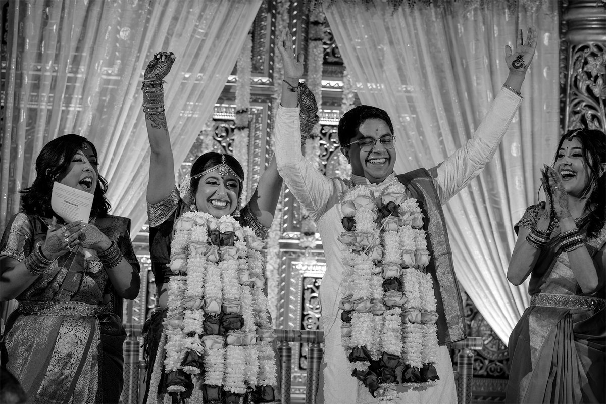 Photographick's tweet photo. Loving the opportunity to photograph and film the wedding of @taruni_s and @deathreyy amazing South Indian Wedding and Recption. Loving these two beautiful people who are so in love with each other and everyone of their guests! https://t.co/7qgDMXsBIC
