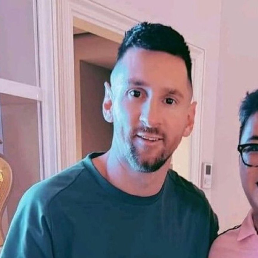 NriH3's tweet photo. No tweeting until messi scores a hattrick https://t.co/3goDJOi02f