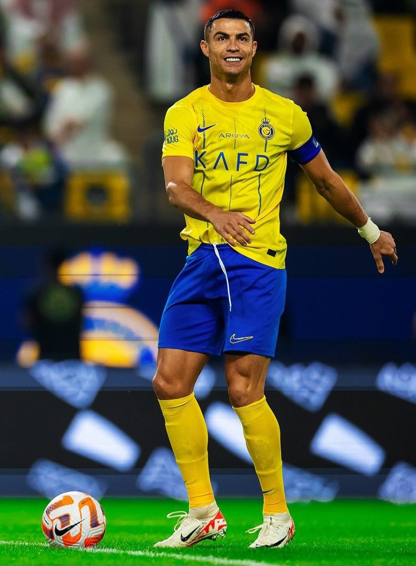 🔻
لا تظلموا  أنفسكم ..
 وتحرموها  متعة المشاهدة لهذا النجم الإسطوري الأعظم ، إنه يرتقي بالذوق ويطوّر الذائقة  ..  ألف مبروك للنصر العالمي إدارة ولاعبين وجماهير 💛💙
#النصر_الاخدود