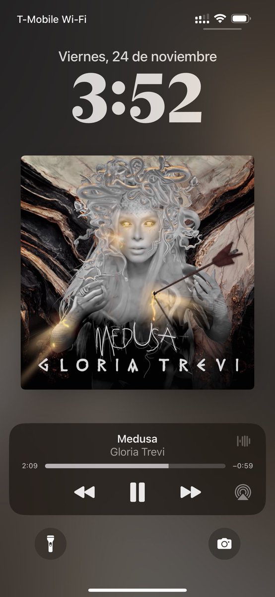 itsreallybruno's tweet photo. El próximo álbum de Gloria Trevi va a ser una grasa🤤🔥Los dos primeros sencillos “Medusa” e “Inocente” son de lo mejor del pop en español que se ha lanzado en 2023. No puedo esperar por el disco completo💛
Aquí un #momentofan 🤣 https://t.co/ePYbyt4ezq