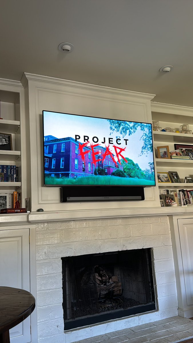 EvelynnMarinho's tweet image. It’s tiiiime #projectfear @ProjectFearYT @DakotaLaden @ChelseaLaden @Alex_Schroeder4 @Tanner_Wiseman