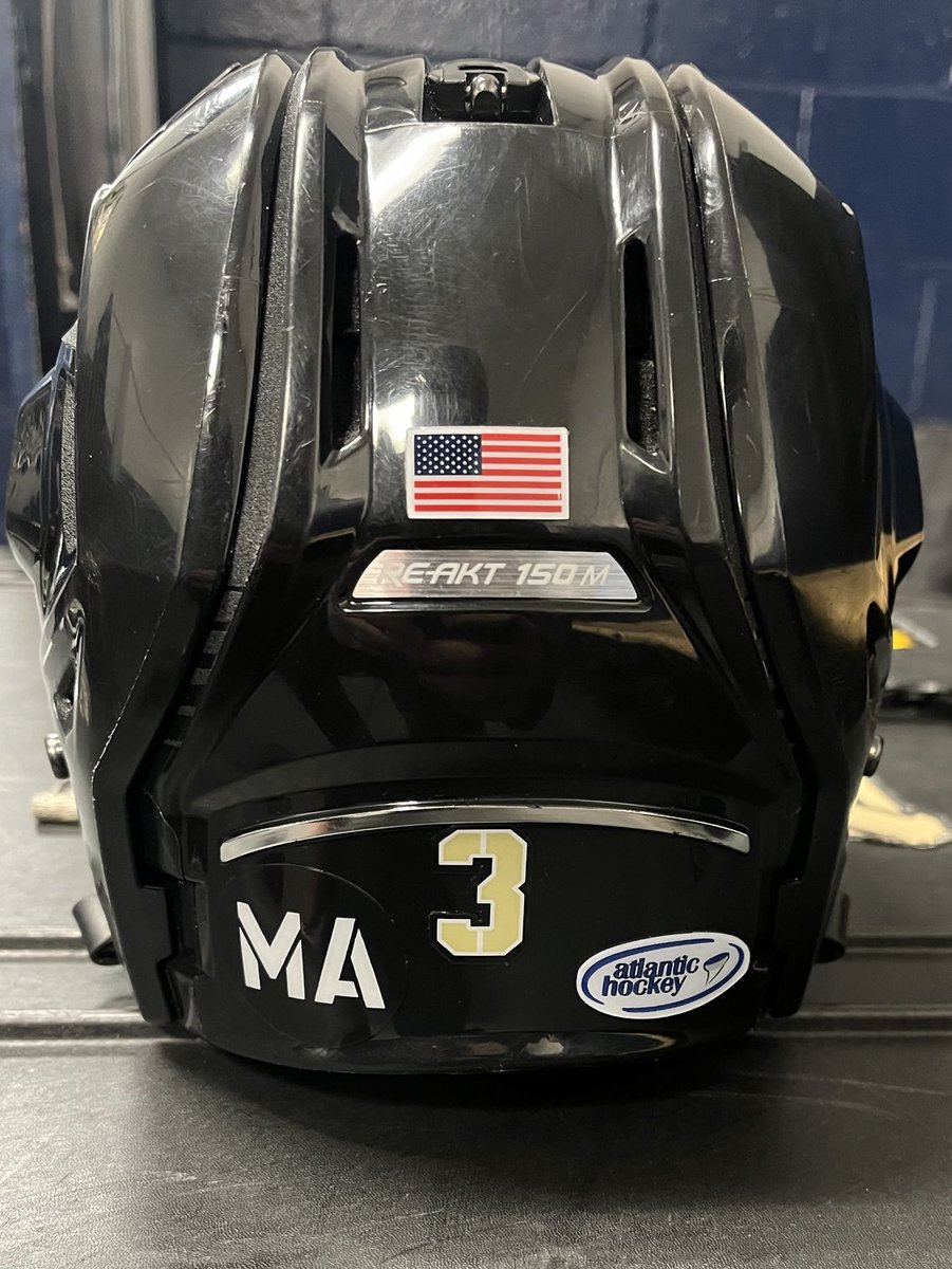 This weekend we will honor the memory of Eric Huss’s mom who passed away unexpectedly this week. We are thinking of our teammate and his family during this difficult time.