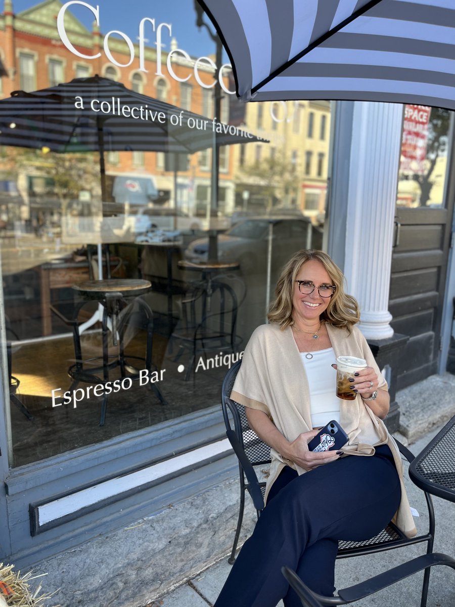 OhioDevelopment's tweet photo. Small Business Saturday is the perfect time to explore an exciting downtown or a charming main street - like in Delaware, Ohio! You can find unique stops like Coffeology and @HomestretchOH.
Plan your trip at: https://t.co/CLmyVq7oyH
#OhioTheHeartofitAll #SupportLocalOhio https://t.co/mmNI5SnUOH