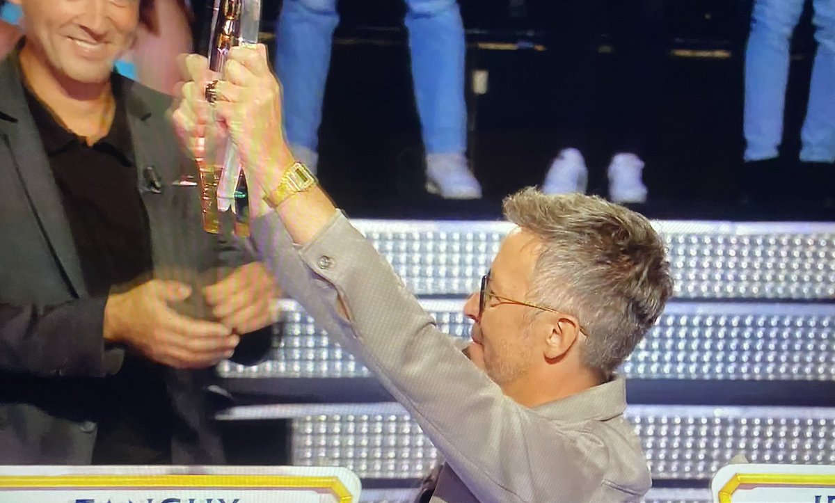 LGCDA_TF1's tweet photo. Bravo à @JeanLucLemoine qui remporte #LeGrandConcours ! 🏆🏆🏆 #LGC https://t.co/ceFNBjRs3I