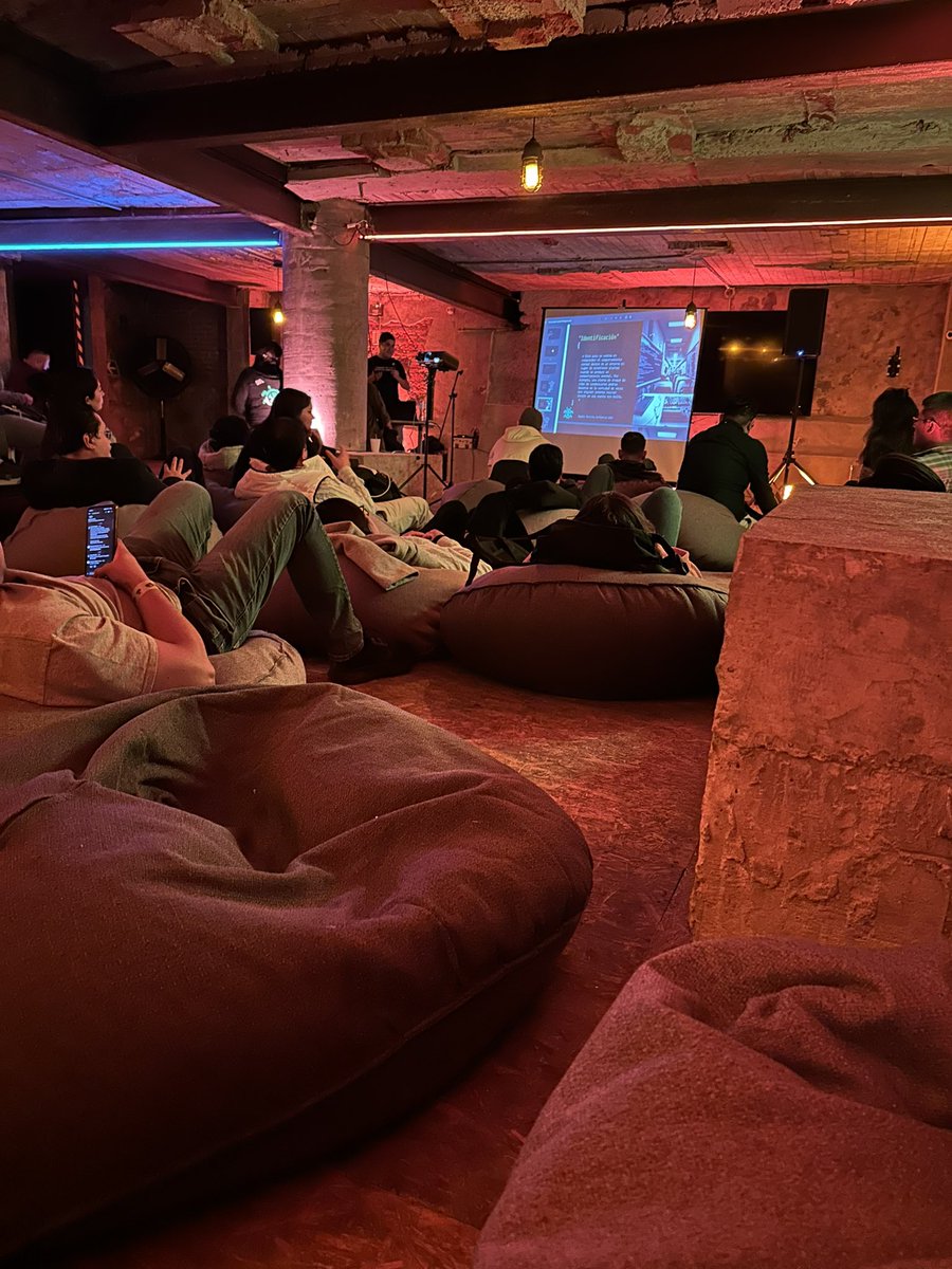 Whspracg's tweet image. #bugCON