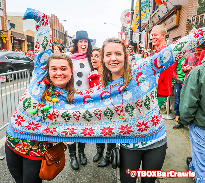 TBOXBarCrawls's tweet photo. Happy BLACK FRIDAY!!! #TBOX2023 is just 15 days away - prices go up TONITE - get tix now https://t.co/aUn8wDCiOY - see you December 9 for the 27th Annual Original #TBOX #12BarsofXmas #pubcrawl in #wrigleyville * #chicagoevents https://t.co/HFlopos3pi