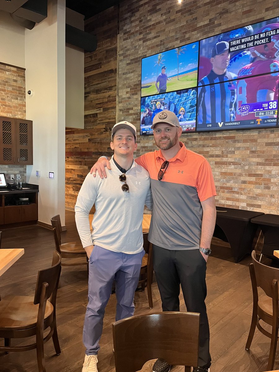 CoachJayRose's tweet photo. When a former player & his Dad ask “Do you wanna play The Rangers Course” the answer is always “Yesssirrr”
#MaberryStrong💚 https://t.co/ducKtElD2I