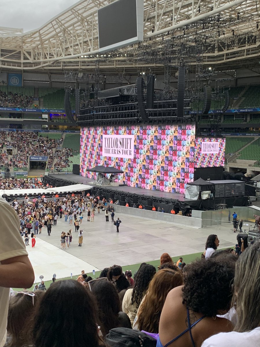 Meu lugar tá perfeito caras 😭😭😭😭 mto feliz omg