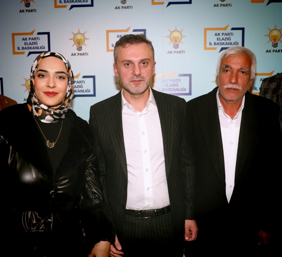 Teşkilat ziyareti kapsamında İlimize teşrif eden Genel Başkan Yardımcımız,Teşkilat Başkanımız Sn. <a href="/erkankandemir/">Erkan Kandemir</a> 'i Aziz Şehrimizde,İl binamızda Ağırladık.

Aziz Şehrimize Hoş Geldiniz Kıymetli Başkanım.