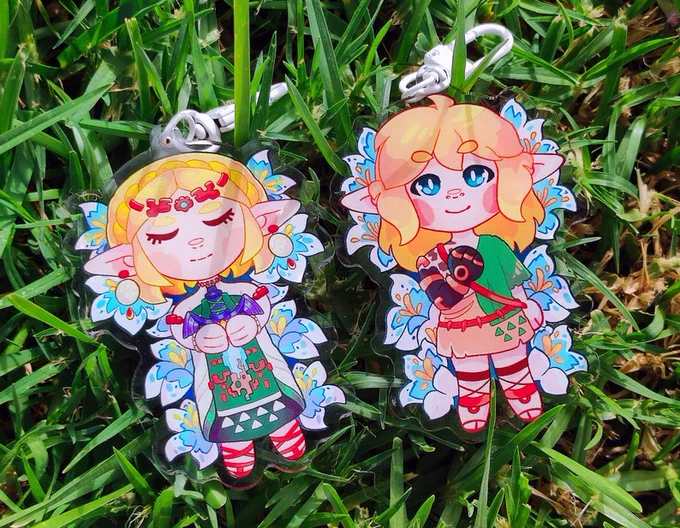  Thank you I have some cute Splatoon merch but I also have some Zelda art and silly cats!Currently with a 15% off  