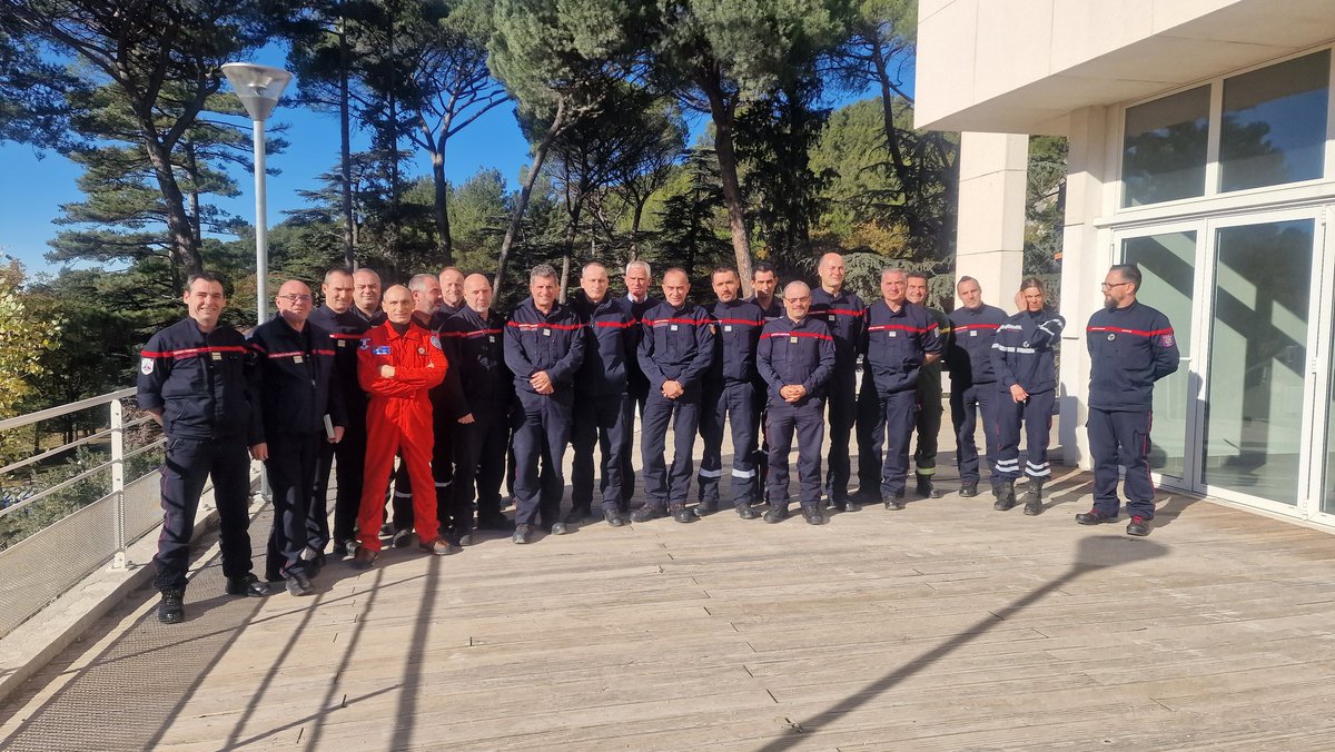 École d'application de Sécurité Civile 
Formation de Chef de Site Feux de Forêts "FDF 5"
#SDIS #pompiersdefrance #ecasc #sapeurspompiers #secours #DGSCGC #DDSIS #valabre #securitecivile #ensosp