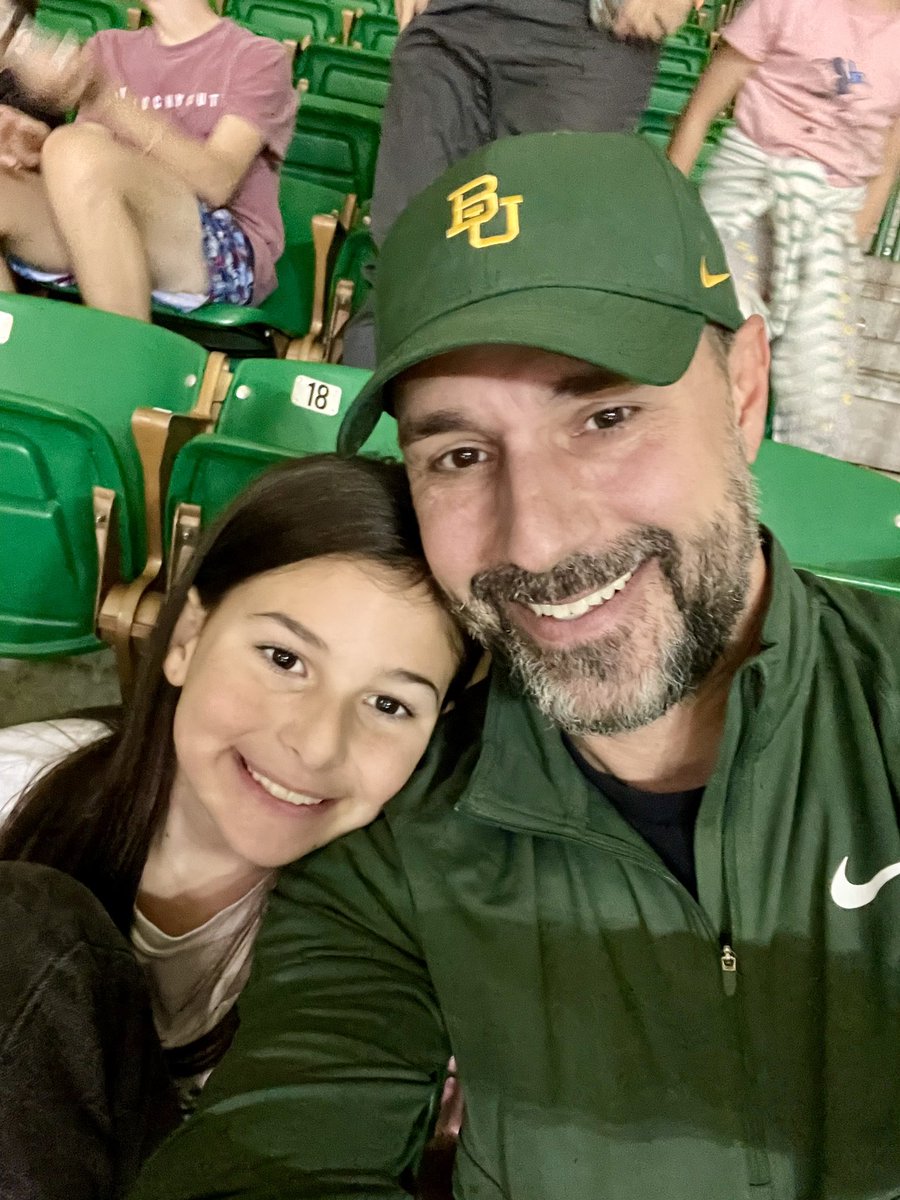 thisismatt's tweet photo. Baylor vs McNeese St! @BaylorWBB #SicEm https://t.co/aL3mNye1YU