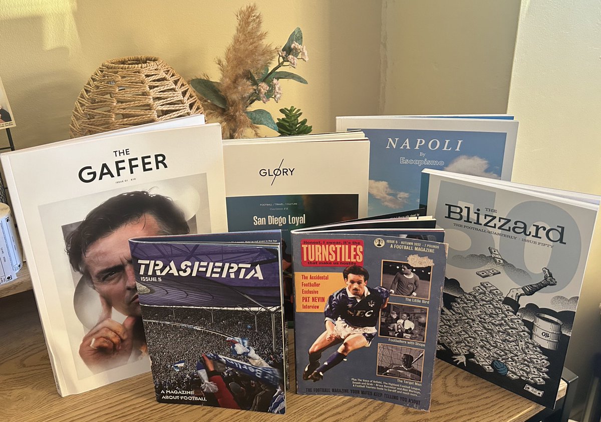 BOSSENMAG's tweet image. GIVEAWAY: 

Simply follow, like and RT to be in with a chance of winning SEVEN amazing magazines (Nutmeg out of pic, but will be included).

Draw will be made at 6PM on Monday.
@glorymag_ @EscapismoMag @blzzrd @TrasfertaZine @Turnstilesmag @NutmegMagazine 

You’d be mad not to.