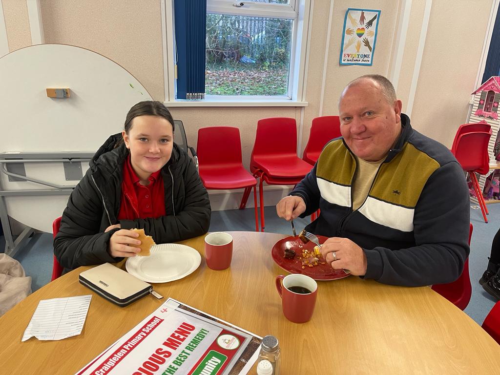 CraigfelenP's tweet photo. Team 4 had a great morning in the cafe and made another great profit! ☕️
#cfpcom #cfpent https://t.co/2twOgWn1Pa