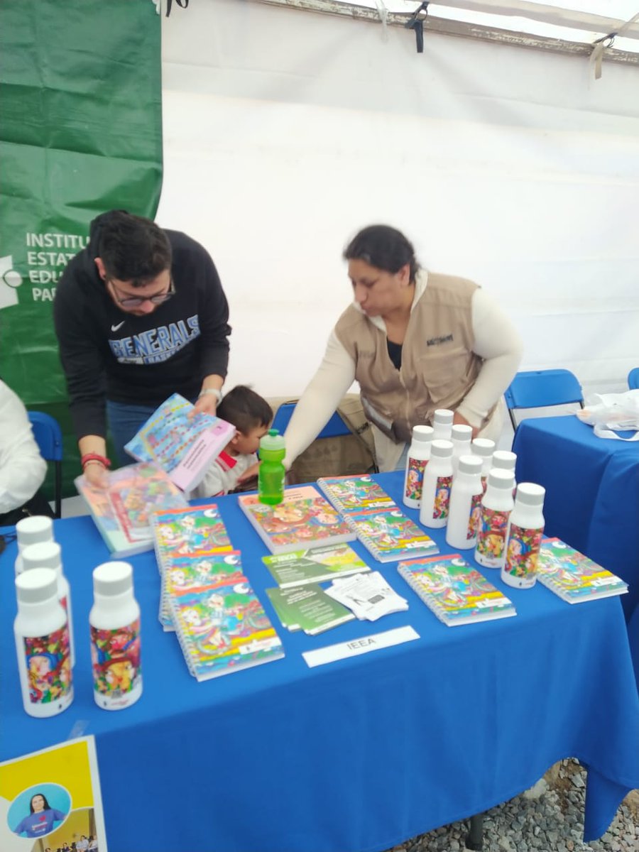 IEEASLP_sgs's tweet photo. La coordinación de zona 2408 participando en la Feria del Empleo en la Universidad Marista, invitando a la población de estudiantes al Programa de MONAE, e invitandolos a hacer su servicio Social https://t.co/vjWaNbSLZq