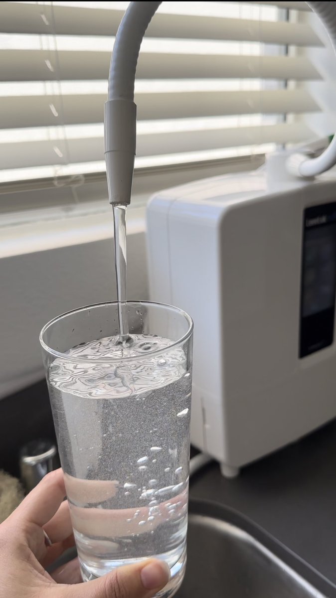 leavesnwanders's tweet photo. Offering $500 cash back on a K8 water ionizer for all purchases before the end of November! 💦

Give yourself &amp; your fam the gift of health this year. You deserve it.

DM me “BLACK FRIDAY” for details. https://t.co/HdUfxiM0rz