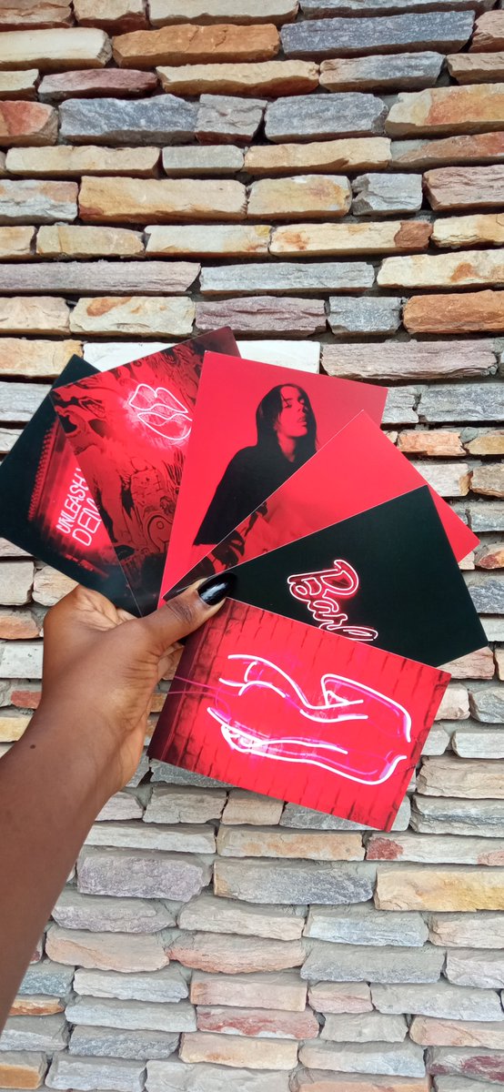 blingrepublic's tweet photo. Red wall collage kit❤️
Sold in 10s

Was 3500❌
Now 2500✅

#NightMarketWithDammyB
#Blackfridaysales
#Pagesbydamicommerce
#Blacknightmarket https://t.co/nzPjza7JNX
