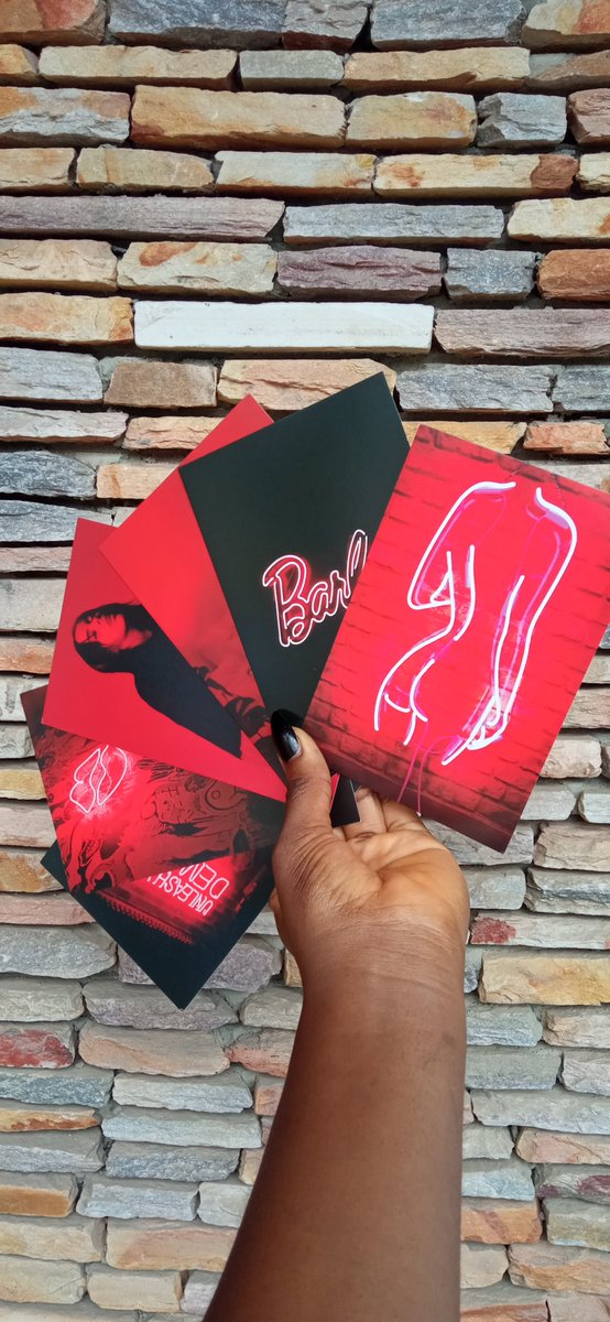 blingrepublic's tweet photo. Red wall collage kit❤️
Sold in 10s

Was 3500❌
Now 2500✅

#NightMarketWithDammyB
#Blackfridaysales
#Pagesbydamicommerce
#Blacknightmarket https://t.co/nzPjza7JNX