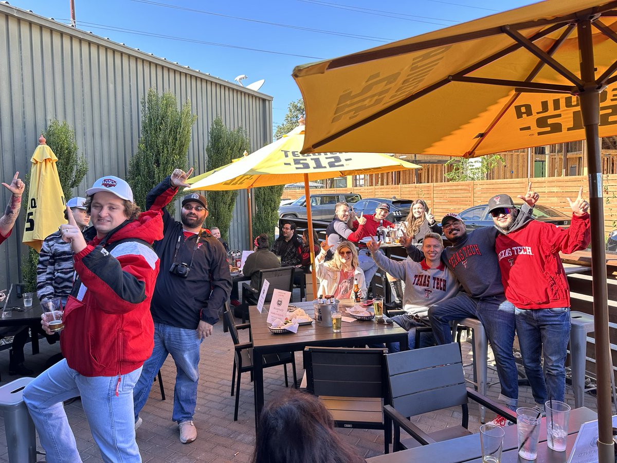 RamblinRaiders's tweet photo. Ramblin’ Raiders Tailgate is in full swing 

If you’re a Texas Tech fan who enjoys good company and cold drinks, come through https://t.co/p06Wav7gph