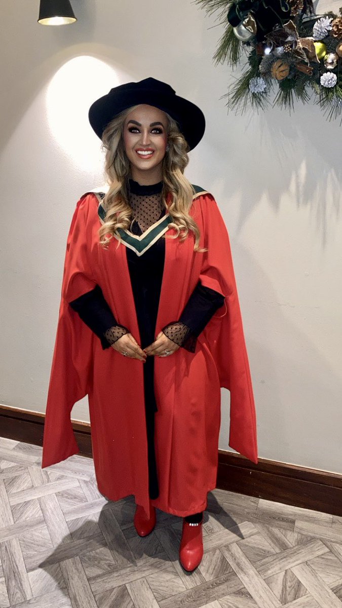susanlawlor1's tweet image. Super proud of all of my Master students in Psychotherapy and Counselling who graduated today @ICHAS_College The world is your oyster now ❤️🙌