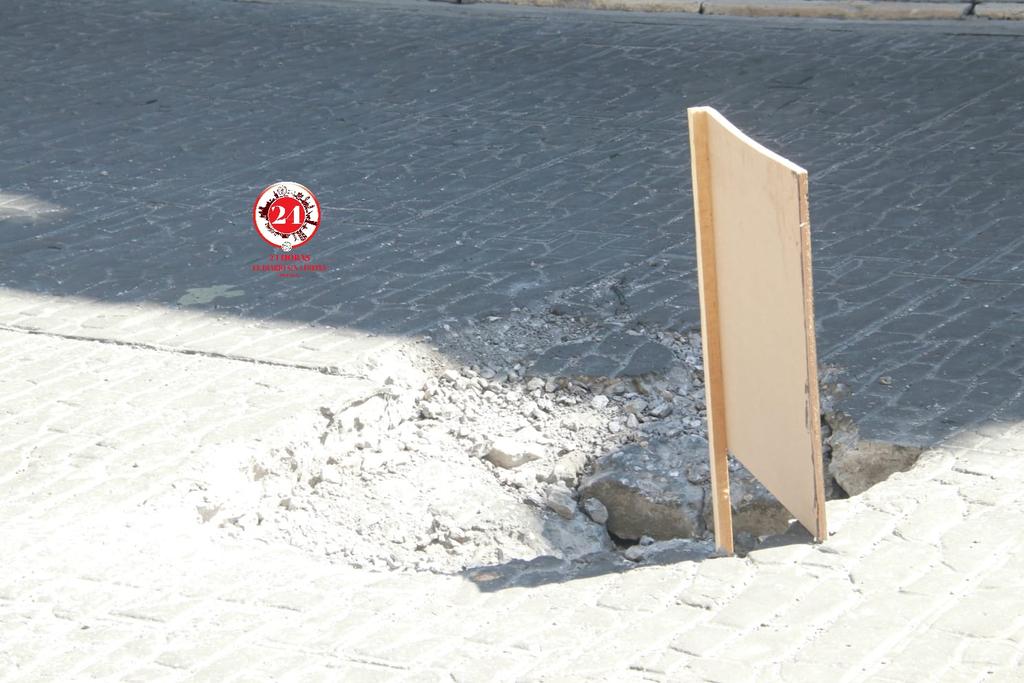 24HorasPuebla's tweet photo. #Puebla l Se reporta un enorme Bache en la 2 norte entre 10 y 12 oriente 🕳️

Photoshooter @JimmyCid1 📸 https://t.co/qJiFF2GrEr