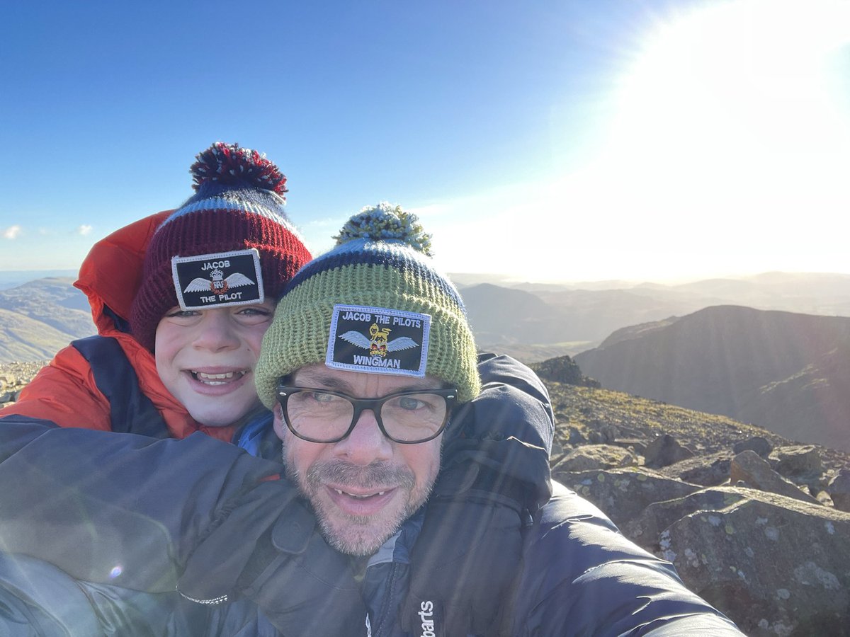 Dunkirk_1940's tweet photo. Finally got a pic on top of a mountain with our @RoyalAirForce &amp; @R_Signals woolly hats on.
#JacobThePilot
#JacobThePilotsWingman https://t.co/qrrNkQK15O