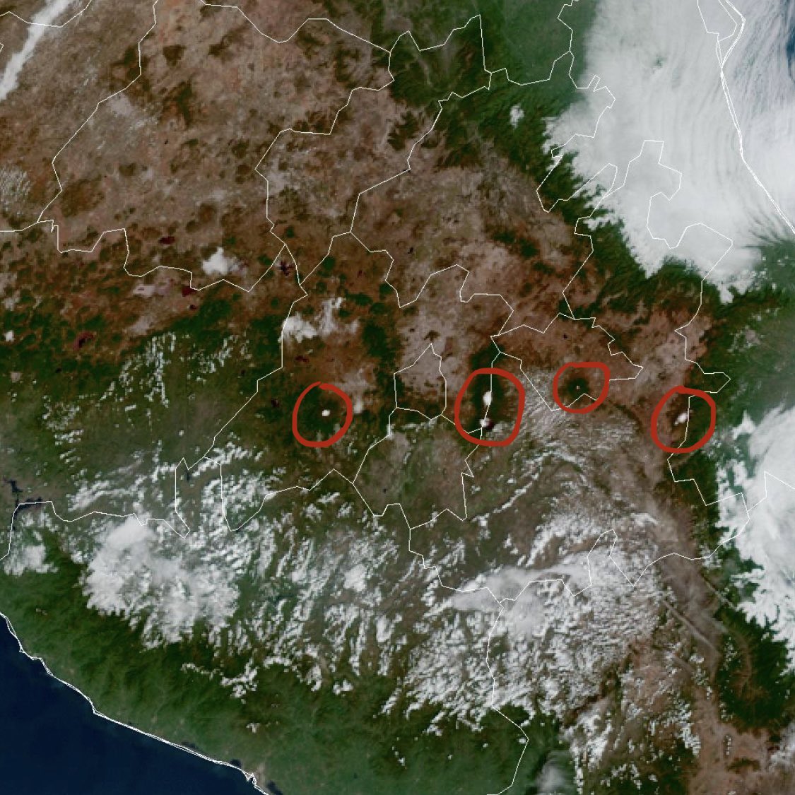 CesarCabrer4742's tweet photo. Nevadas las 5 cimas principales del Eje Neovolcánico Transversal. https://t.co/NGQbKQa5Yb