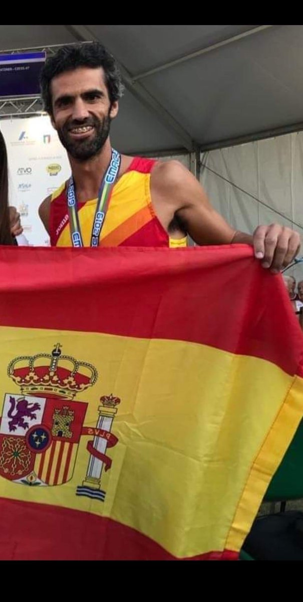 AtletismoRute's tweet photo. El campeón de Europa Máster 40 en 3000 metros obstáculos, Diego de la Fuente, ha  confirmado su participación en nuestra #CarreraPopular #RuteenNavidad. 
¿Y tú? ¿A qué esperas?
VEN a correr en #Rute.
Con el patrocinio de @dipucordoba 
#ClubAtletismoRute 
https://t.co/hjrw6fhThj https://t.co/otKe3sah3B